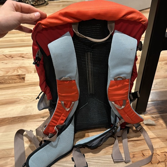 Kelty Radii 27 backpacking pack - Picture 5 of 11